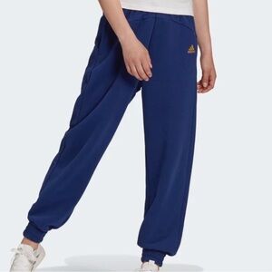 Adidas ESSENTIALS WARM GOLDEN LOGO PANTS size small